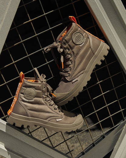 Chaussures montantes Taupe Rhona Pampa Hi Dare JOTT x PALLADIUM